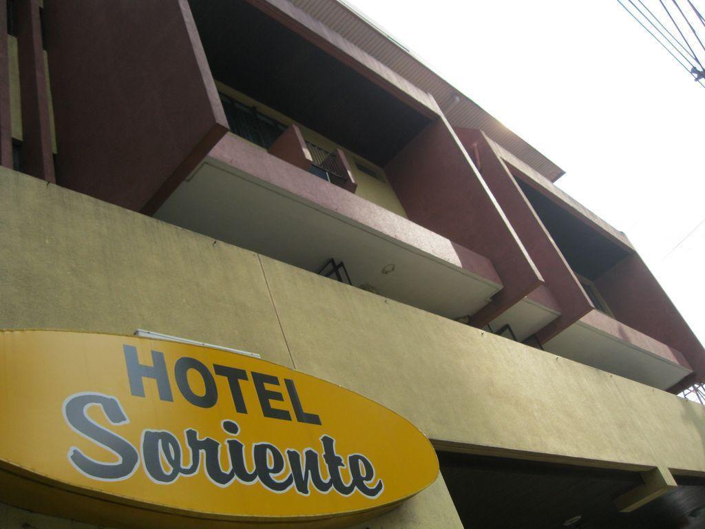 Hotel Soriente Manila Exterior foto